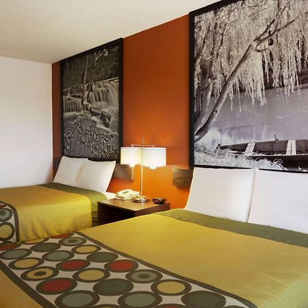 ซูเปอร์ 8 บาย วินด์แฮม วูดวาร์ด Hotel Woodward ภายนอก รูปภาพ