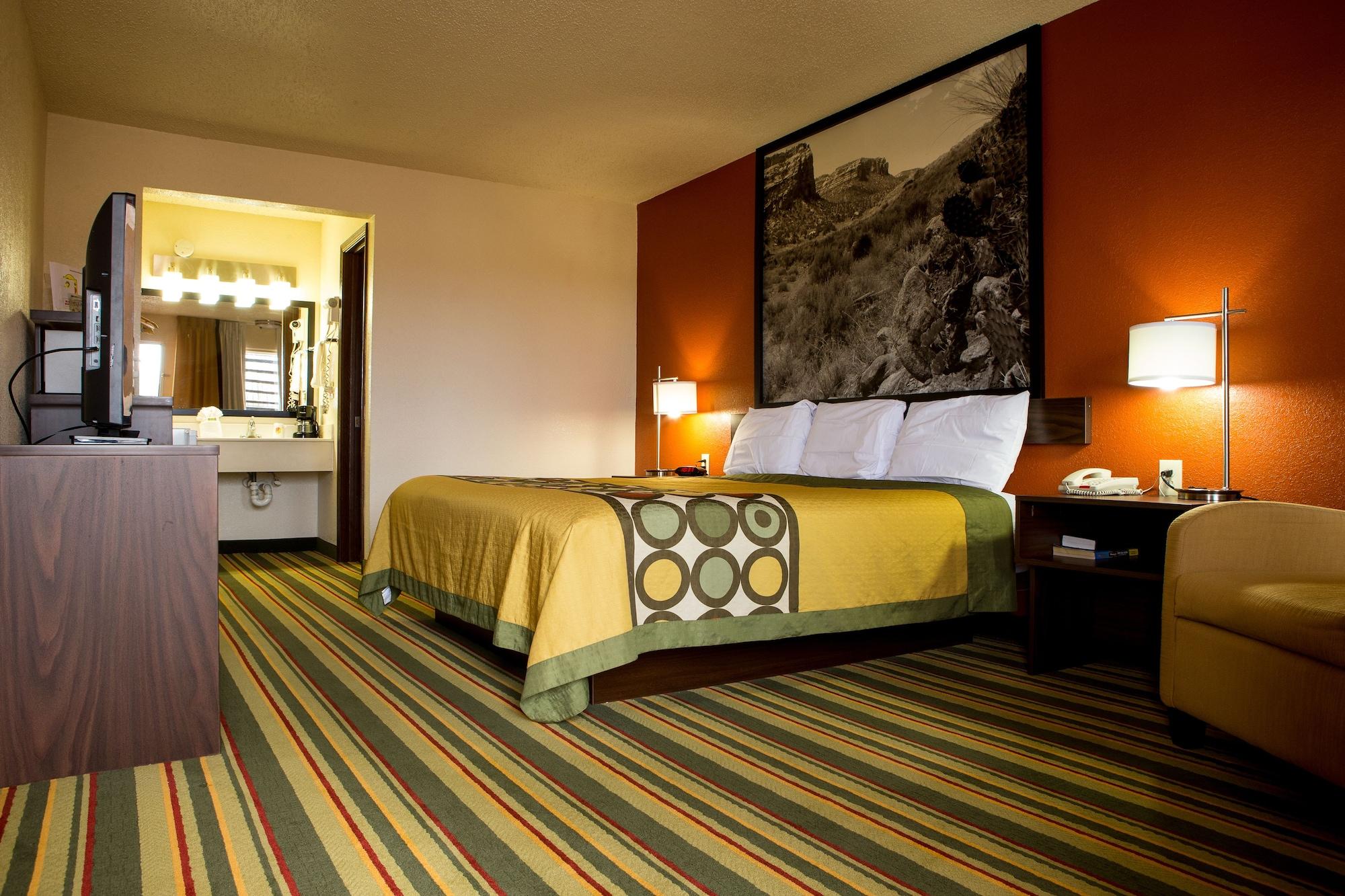 ซูเปอร์ 8 บาย วินด์แฮม วูดวาร์ด Hotel Woodward ภายนอก รูปภาพ