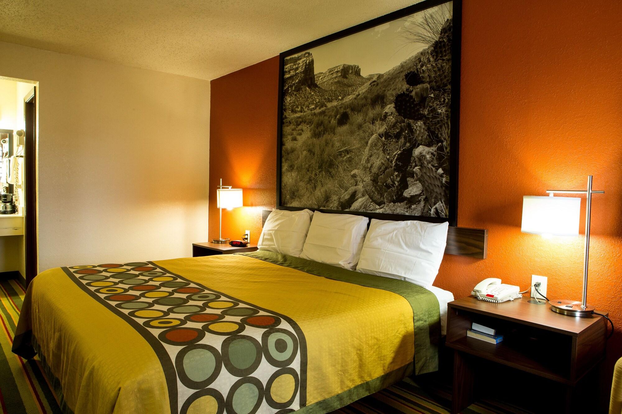 ซูเปอร์ 8 บาย วินด์แฮม วูดวาร์ด Hotel Woodward ภายนอก รูปภาพ