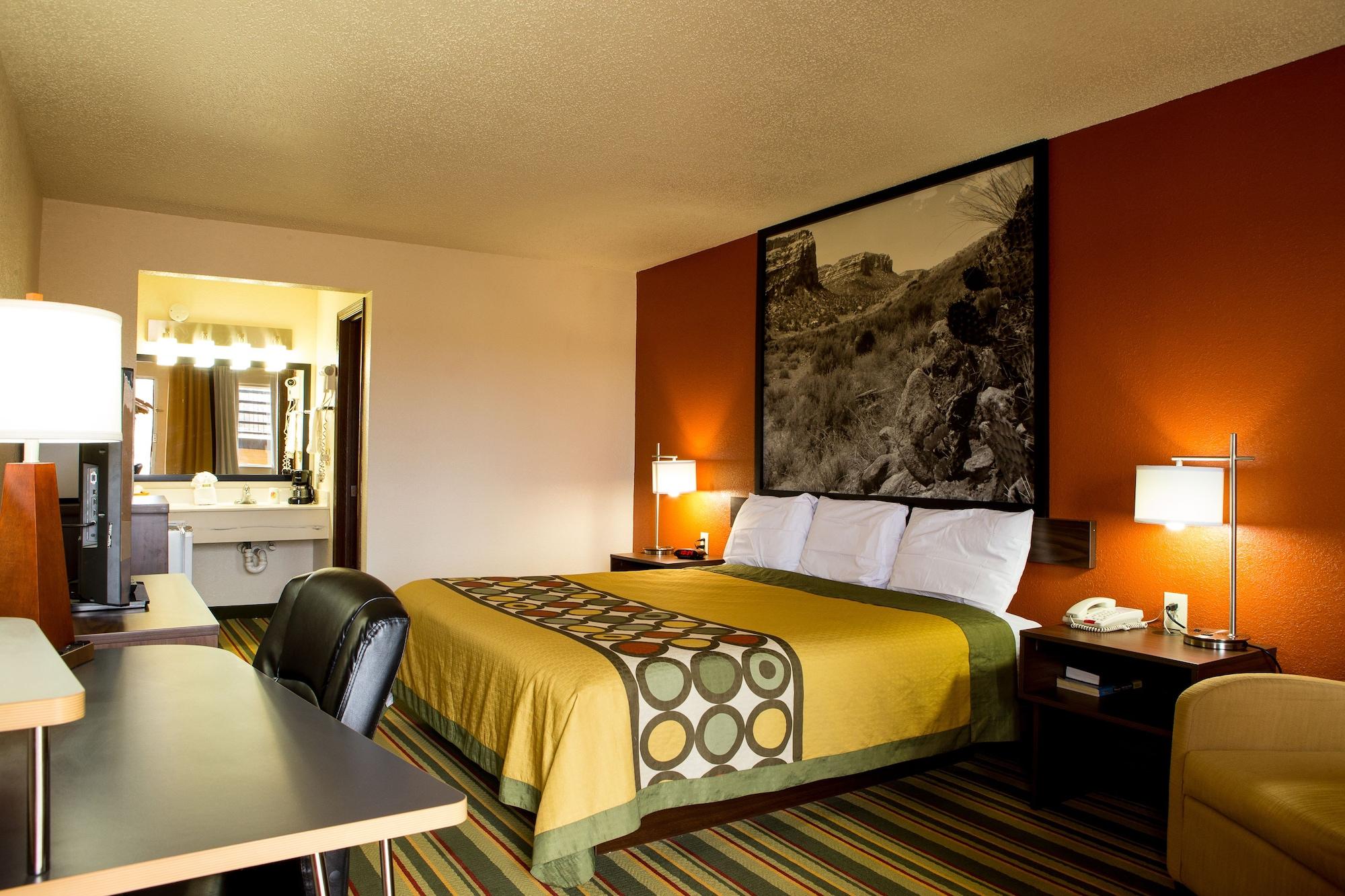 ซูเปอร์ 8 บาย วินด์แฮม วูดวาร์ด Hotel Woodward ภายนอก รูปภาพ