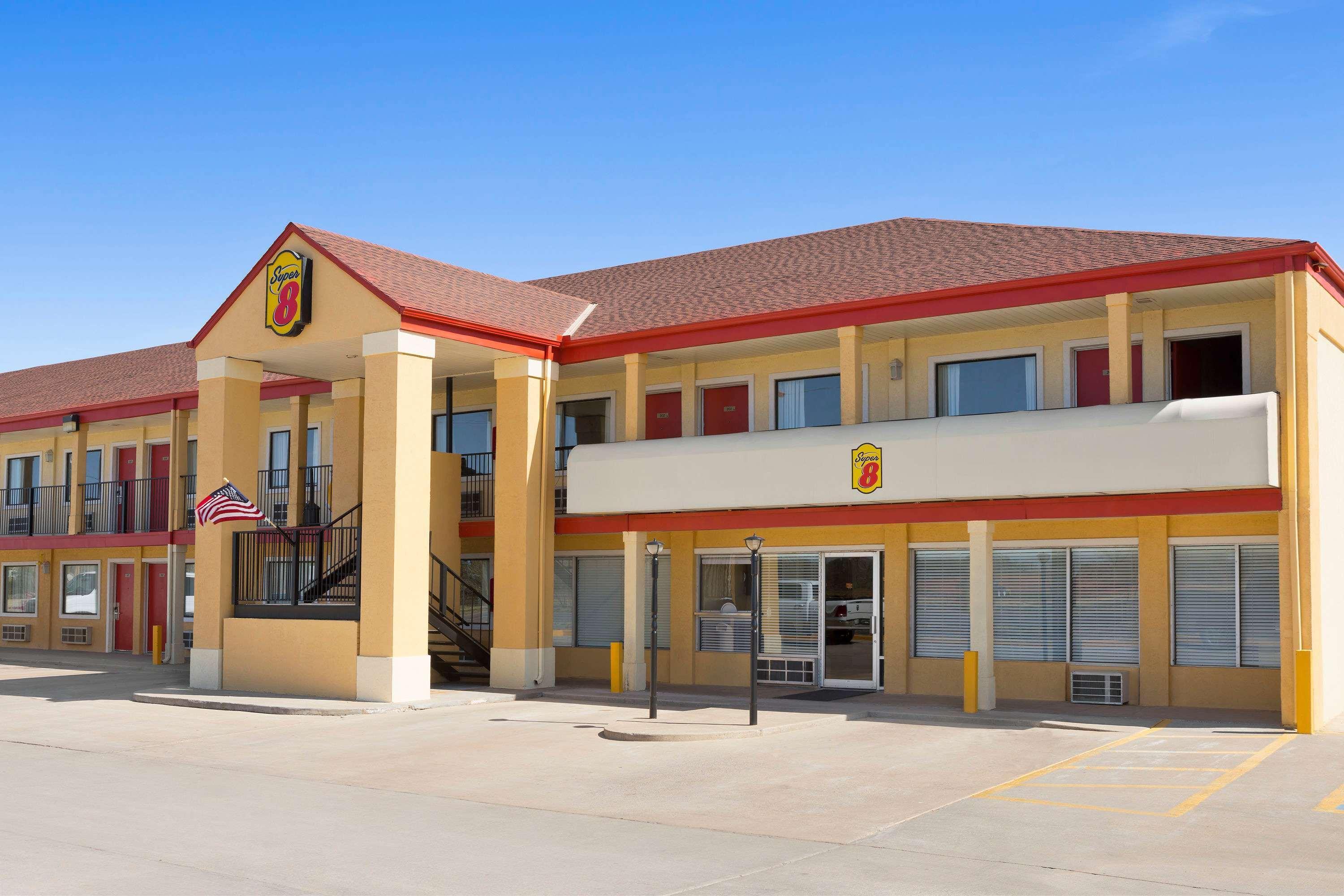 ซูเปอร์ 8 บาย วินด์แฮม วูดวาร์ด Hotel Woodward ภายนอก รูปภาพ
